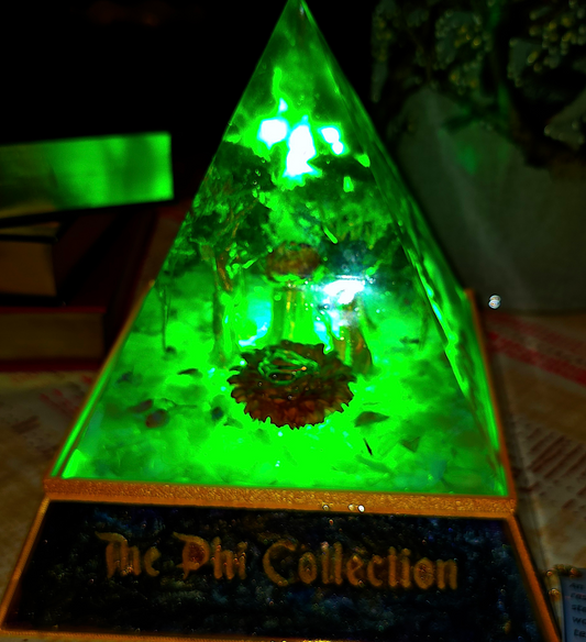Pyramid  Lamp-Enchanted Forest
