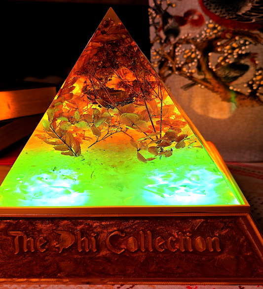 Pyramid  Lamp (Funky Forest 2)